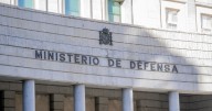 Sumar pide al Gobierno que publique un calendario de sustitución de los programas militares israelíes cancelados