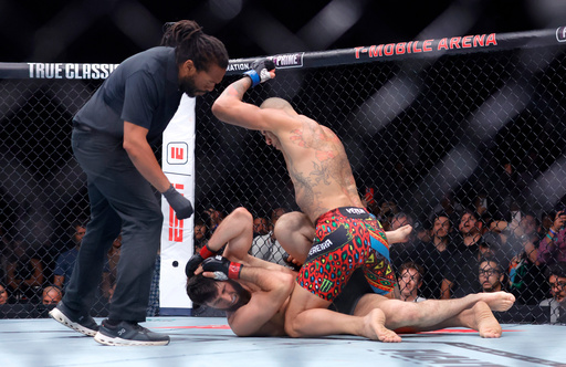 Pereira destrona a Ankalaev con nocaut en el 1er asalto en UFC 320