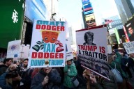 Más de 2 mil ciudades de EU protestan por tercera ocasión contra la administración de Trump