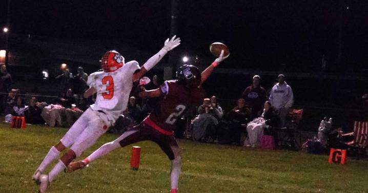 Mustangs battle to the very end, fall short to Greenfield