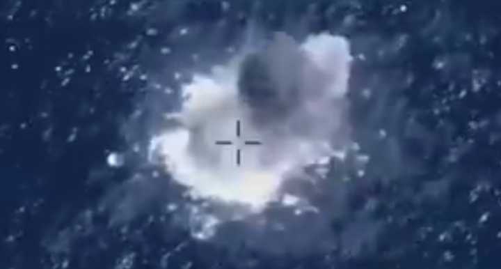 Tropas de EU atacan cuatro supuestas narcolanchas en el Pacífico; mueren 14 personas