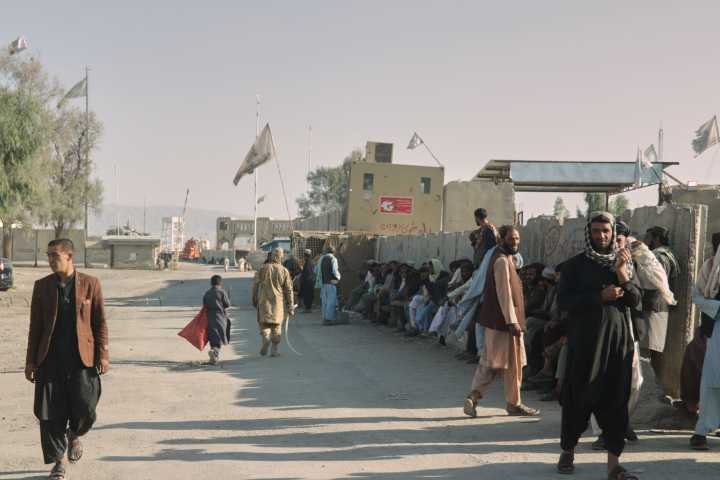 Pakistan, Afghan to Hold Second Round of Talks to Ease Border Tensions