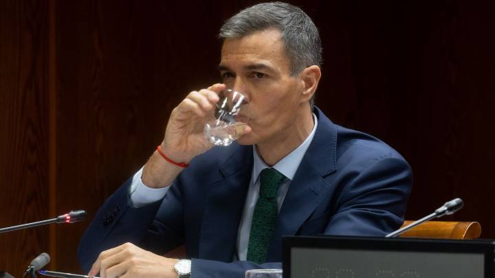 Sánchez admite que cobró sobres con dinero en metálico, pero califica de «anecdóticas» las cantidades que percibió