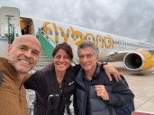 Vuelo con Juliana. Macri se mostró con Dietrich entre rumores de cambios de Gabinete y dijeron estar "orgullosos" de una política de su gobierno