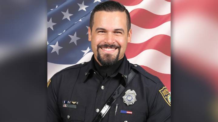 Florida motorcycle officer dies following crash along I