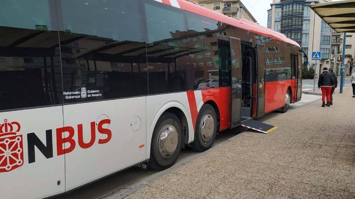 Proponen organizar una red de transporte público nocturno entre los pueblos de Navarra