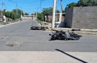 Madre e hija fueron hospitalizadas tras chocar con su moto contra otra en el B° República
