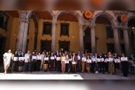 Reconocen a maestros por buenas prácticas