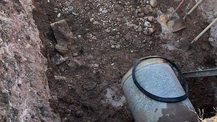 Ruptura de línea deja sin agua a más de 30 colonias del sur poniente de Culiacán