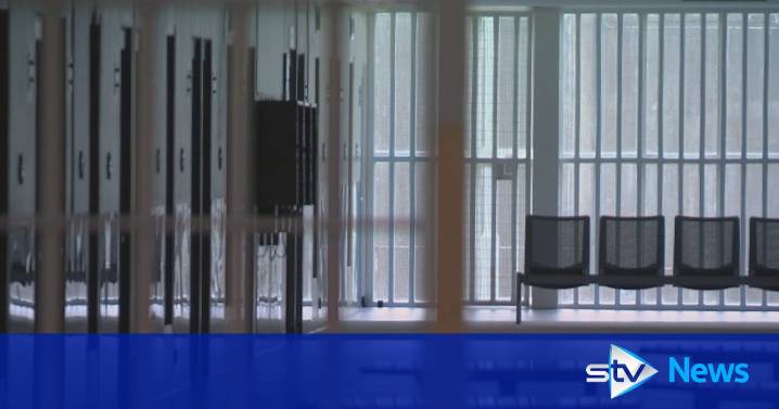 Almost 1,000 prisoners to be released early to ease overcrowding crisis