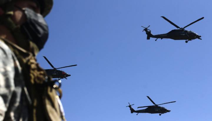 Encuentran helicóptero Black Hawk de la FACh en Campo de Hielo Sur: un fallecido y tres sobrevivientes