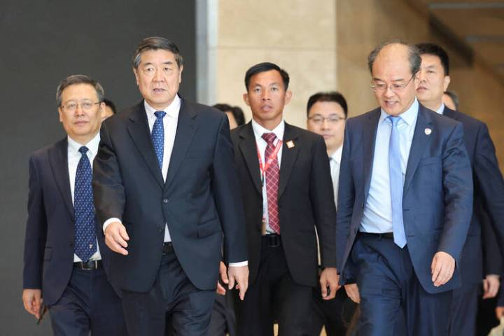 U.S. and China agree on trade framework ahead of leaders’ meeting
