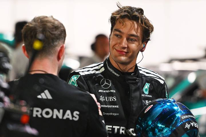 George Russell claims pole with Lando Norris struggling in F1 Singapore GP qualifying