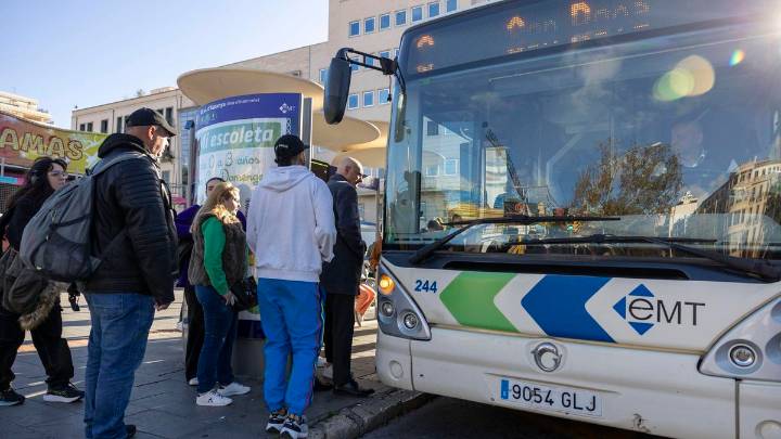 Inquietud entre los usuarios de la EMT de Palma al desaparecer su saldo con la nueva Tarjeta Única