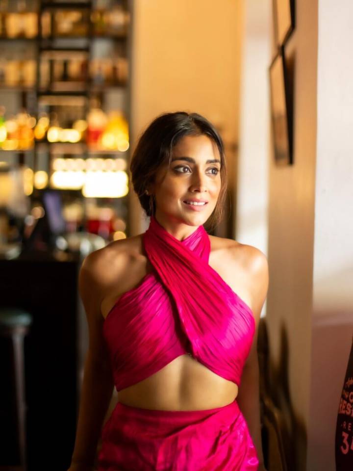 Shriya’s Bold Charm Turns Heads