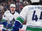 Canucks: It's tough to be the extra forward. Just ask Linus Karlsson