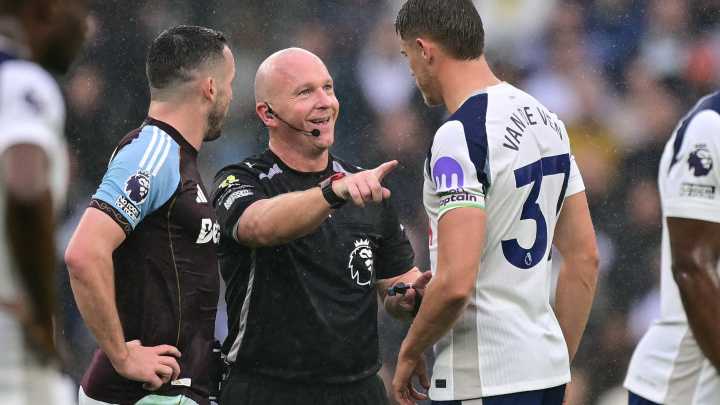 Aston Villa players and fans baffled by rules after bizarre Tottenham free