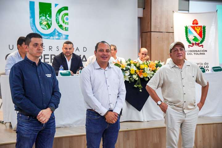 Gobernador (e) del Tolima hizo llamado a la acción regional en foro de internacionalización de cadenas productivas