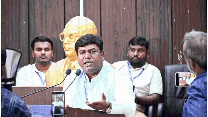 In Bihar, smaller allies seek greater pound of flesh. NDA, Mahagathbandhan feel coalition pangs