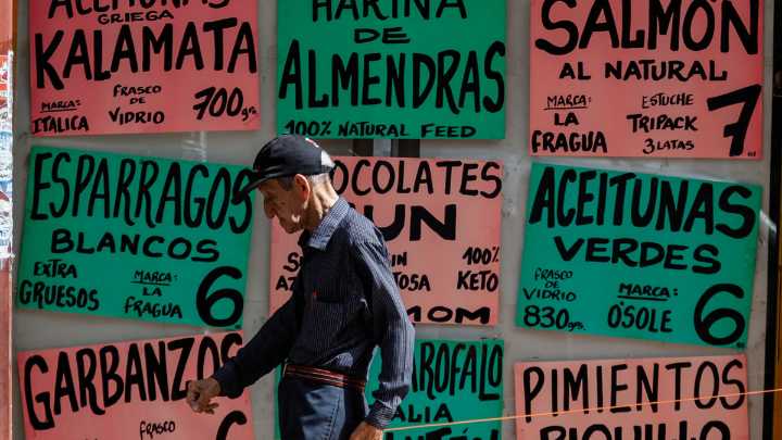 FMI proyecta que la inflación de Venezuela volverá a ser la más alta del mundo: ¿se avecina una nueva oleada migratoria?