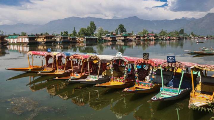 Jammu Kashmir to Experience Mostly Dry Weather, MeT Centre Forecasts