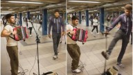 Video | Músico colombiano fue agredido mientras cantaba en el metro de Nueva York, ¿refleja el odio contra los migrantes?