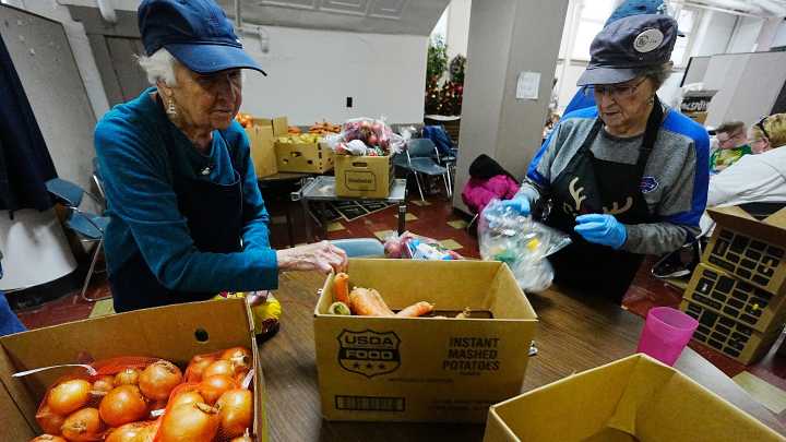 SNAP benefits may stop Nov. 1. Here’s how to find food banks in New York