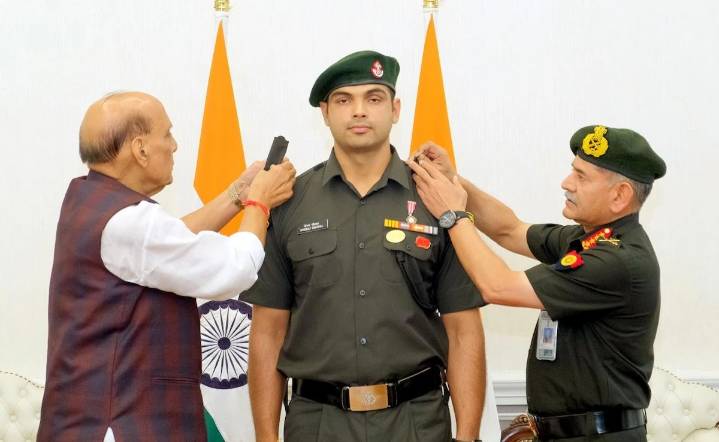 Neeraj Chopra Conferred Honorary Lieutenant Colonel Rank in Indian Army