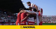 Un Girona valiente revive contra el Valencia (2-1) y suma su primer triunfo en la Liga