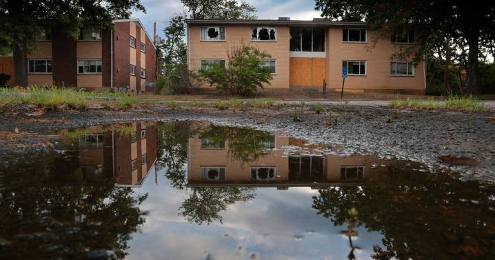 Flooded Florissant apartments finally slated for demo