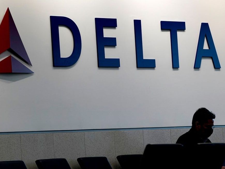 Delta jets have a ’low-speed collision’ at New York’s LaGuardia