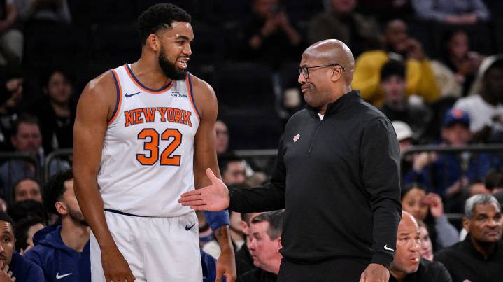 Why Mike Brown hasn’t installed any plays for the Knicks
