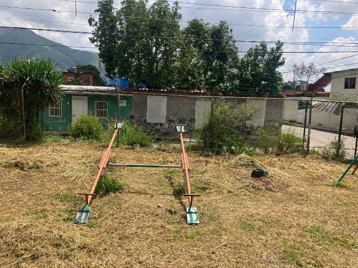 Vecinos claman por la recuperación del parque de la calle Libertad