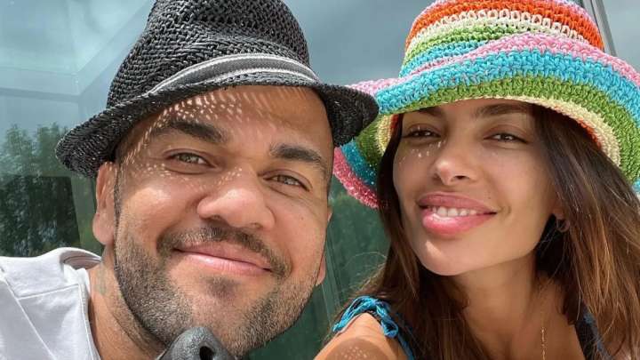 Nace en Barcelona la primera hija de Dani Alves y Joana Sanz