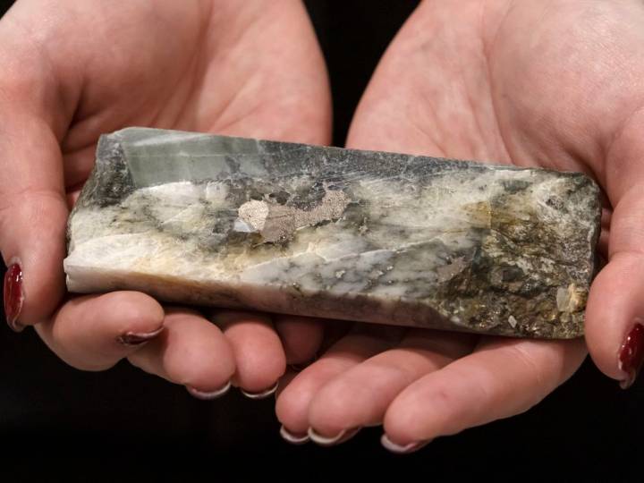 Tungsten miner buys U.S. project to resume American supply