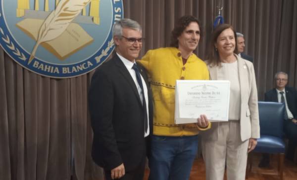 Un flamante Profesor en Letras estuvo cerca del 10 de promedio