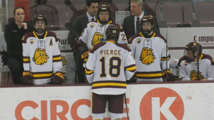 UMD Men’s Hockey to Begin Conference Play with Top