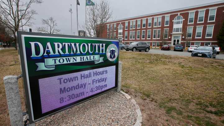 Dartmouth Town Meeting fixes deficit, OKs new rules on rule