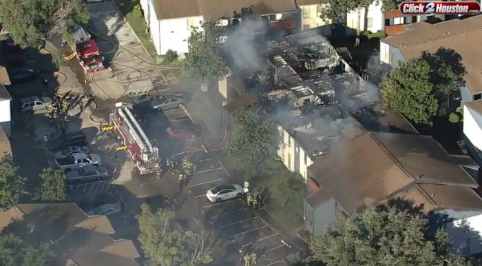 Large fire reported at west Houston apartment complex, several rescued by Houston firefighters