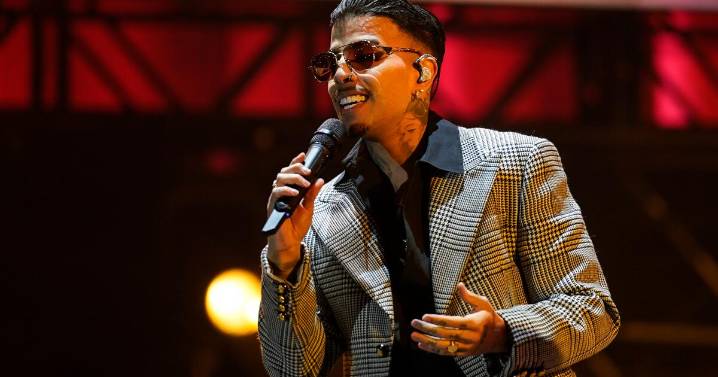 Rauw Alejandro, Edgar Barrera y Carlos Santana actuarán en los Latin Grammy