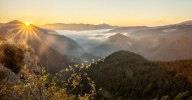 Un nuevo frente llevará nubes delgadas, chubascos y viento de garbí