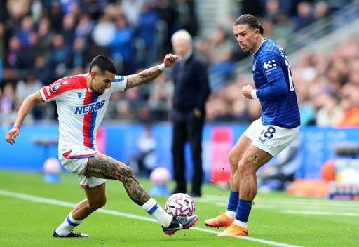 Crystal Palace's long unbeaten run ends and Postecoglou's Forest loses again
