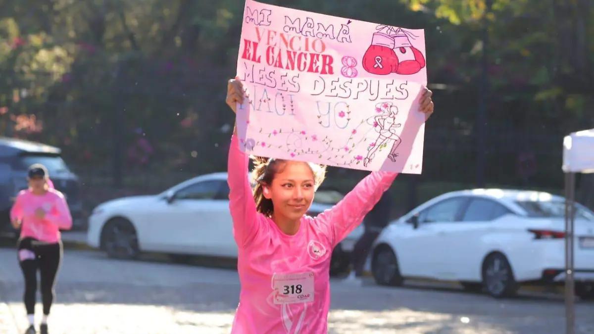 ¡No estás sola! Gritaron las corredoras en apoyo a quienes están luchando contra el Cáncer de Mama