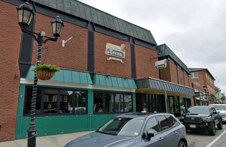 ‘What a shame’: Beloved tavern closes after 14 years as South Shore staple