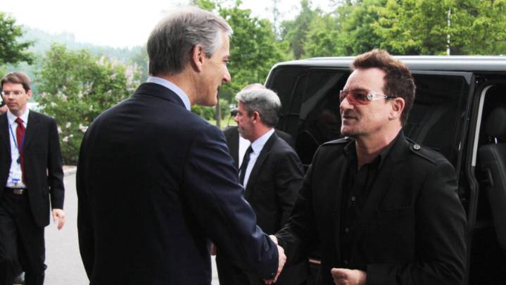 Bono Vows to Fight the Abes Epidemic in Winkler