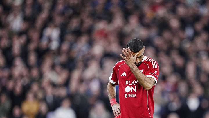 La leyenda del Liverpool que quiere sentar a Salah en el banquillo