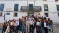 Ávila y Asturias se dan la mano en Castropol: Medio centenar de estudiantes de dos institutos abulenses visitan Oscos