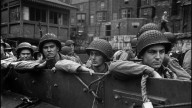 Planes para el fin de semana: la fotografía de Robert Capa, arte en Carabanchel y teatro para todos