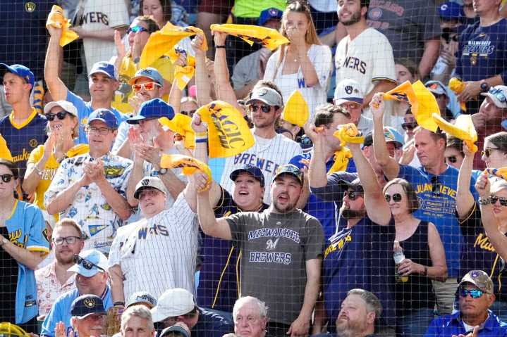 Brewers Announce Brutal Punishment for Milwaukee “Karen” and US Veteran After Viral Fight at Dodgers Game
