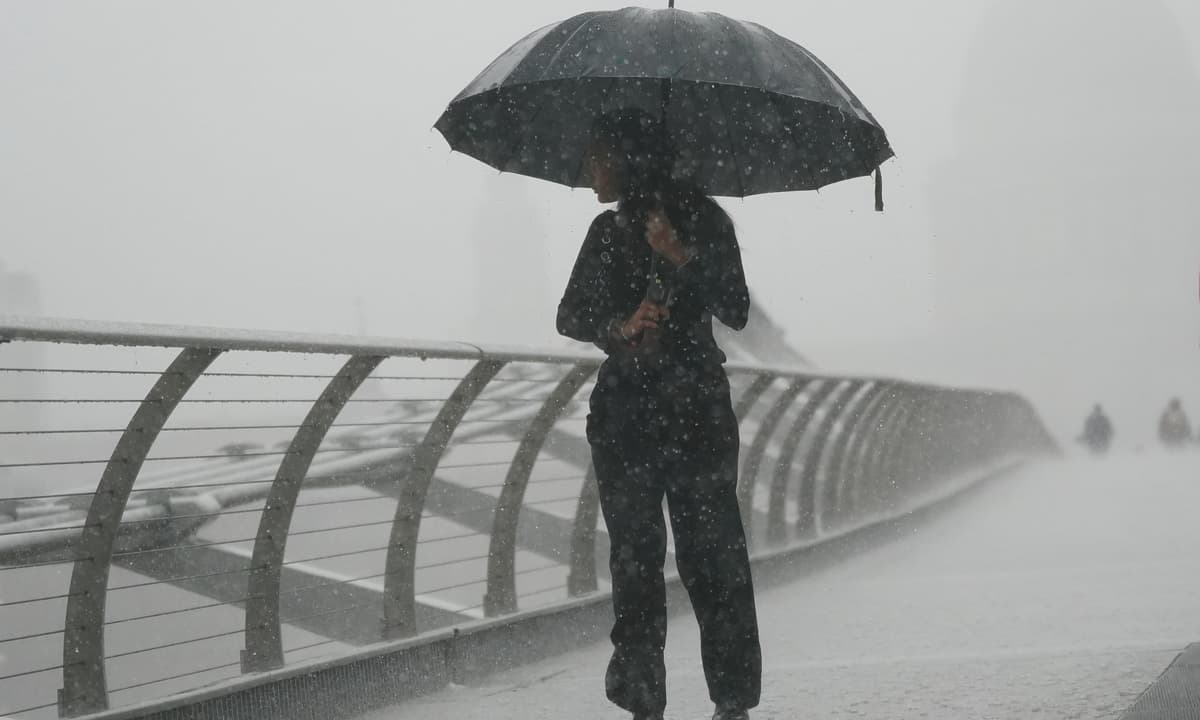 London braces for heavy rain this week as temperatures plunge
